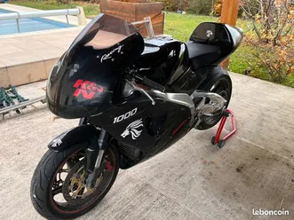 aprilia rsv 1000 piste + lot de pieces