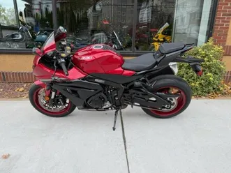 2025 suzuki gsx-r1000