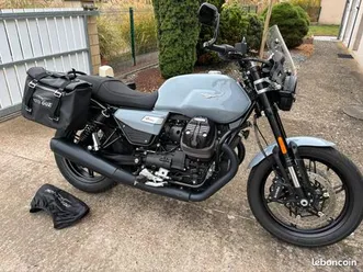 moto guzzi v7 sport état neuf+ accessoires