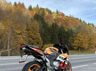 honda cbr 1000 1000rr fireblade