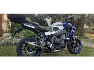 yamaha tracer 9 gt argento