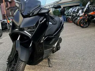 yamaha x-max 125
