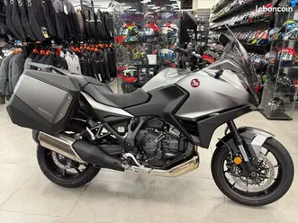 nt 1100 dct - année 2023 - grise mat - 6 kms réels - honda