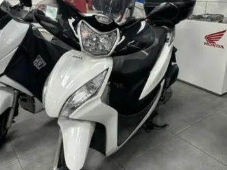 honda vision 110 2013 110 cm3 | scooter | 18 140 km | blanc | 92600 asnieres sur seine
