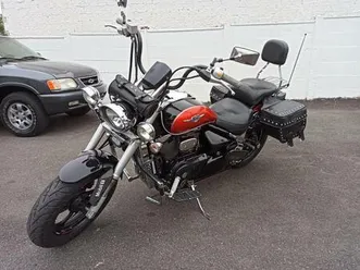suzuki boulevard m800