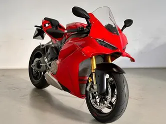 ducati panigale v4 s