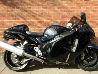 suzuki gsx1300 hayabusa * very low miles 11000 *2 former keepers* wow *
