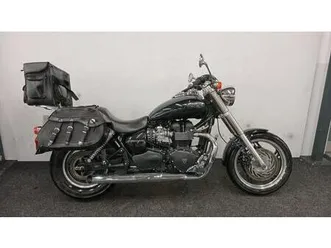 triumph speedmaster 865 ** mot august 2026 - forward controls - sissy bar **