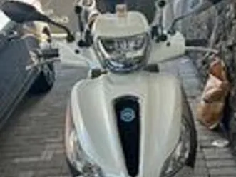 piaggio medley 150 - 2023