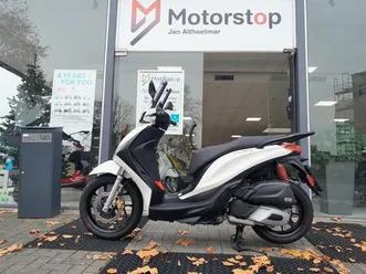 piaggio medley 125 s ,sitzbank abgepolstert, top
