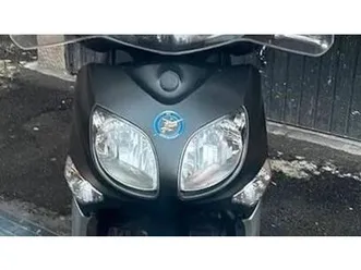 vendo yamaha xenter 150 (2011 - 14) usata a muggio' (codice 9876867) - moto.it