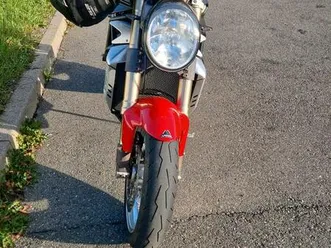 mv agusta brutale 750s