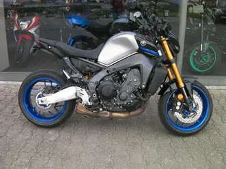 yamaha mt-09 sp*kurzes heck*windschild etc.
