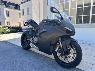 v4 voll carbon verkleidung