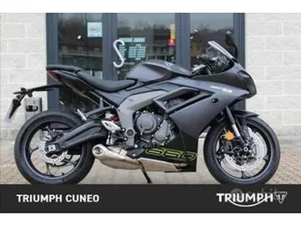 triumph daytona 660 abs