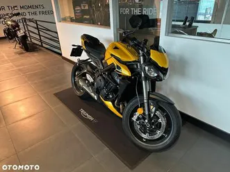 triumph street triple