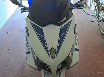 yamaha tmax 530 bianco