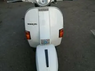 vespa px200e