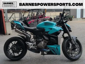 2022 ducati streetfighter v2 ducati red