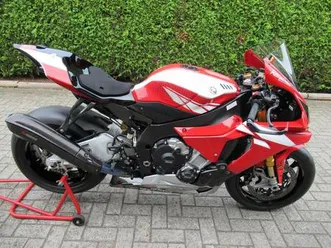② yamaha yzf-r1m nieuwstaat full option 3500km bj 2015 garanti