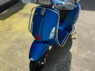 ② vespa sprint 50