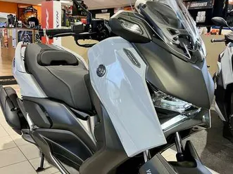 yamaha x-max 125