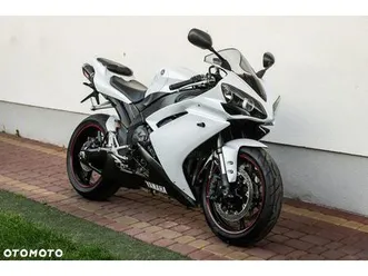 yamaha r1