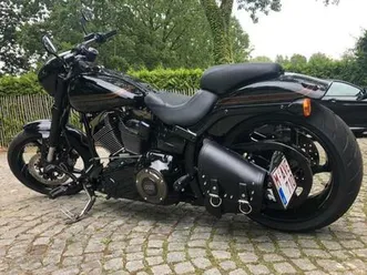 ② harley-davidson cvo breakout