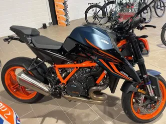 ktm 1290 super duke r