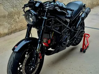 ducati monster 900