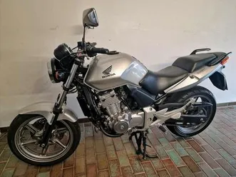 schöne honda cbf500 mit abs und vielen extras