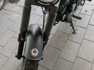 brixton cromwell 125, bj 2022, abs, nur 1176 km