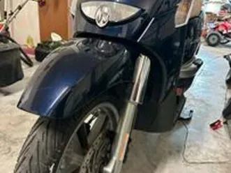 scooter scarabeo 400 cc