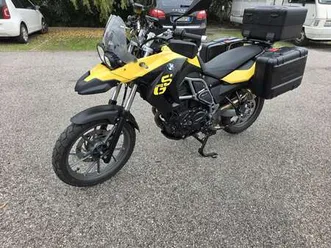 bmw f 650 gs giallo