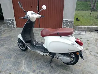 vespa primavera 50 bianco