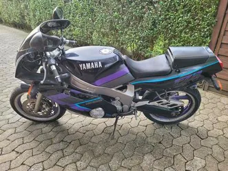 yamaha fzr 600