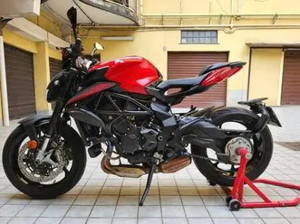 mv agusta brutale 800 rosso