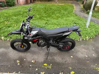 aprilia sx 125 super moto petrol manual euro 4 (14 ps) 124 cc