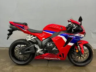 honda cbr 600 rr neuwertig pc 69