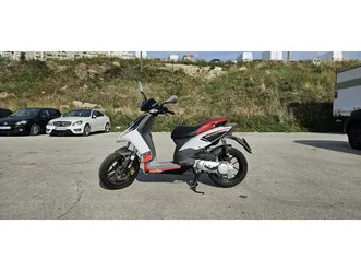 aprilia sr 50 motrad 50 cm3, 2013 god.