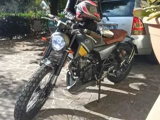 vendo fb mondial hps 125 (2017 - 19) usata a pertica bassa (codice 9878744) - moto.it