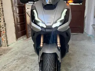 honda adv 350 grigio
