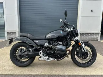 bmw r12 2024 - roadster - only 3086 miles