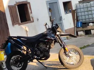 aprilia sx 125 supermoto