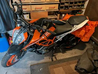 ktm duke 390