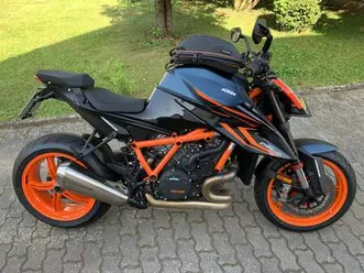 ktm 1290 super duke r