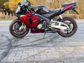 ścigacz honda cbr600 pniewy