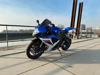 gsx-r 600 k7