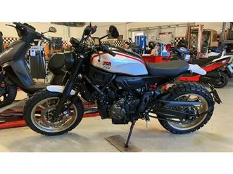 yamaha - xsr 700 super 7