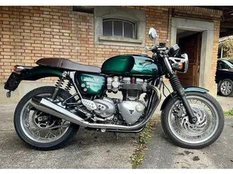 triumph thruxton 1200 mit ikon stossdämpfern canton berne -